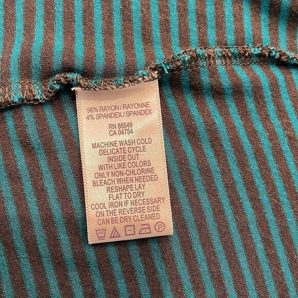 Tommy Bahama open front Sweater - Picture 8 of 8